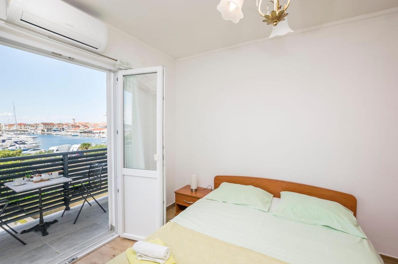 Apartments And Rooms Mare ヴォディツェ エクステリア 写真