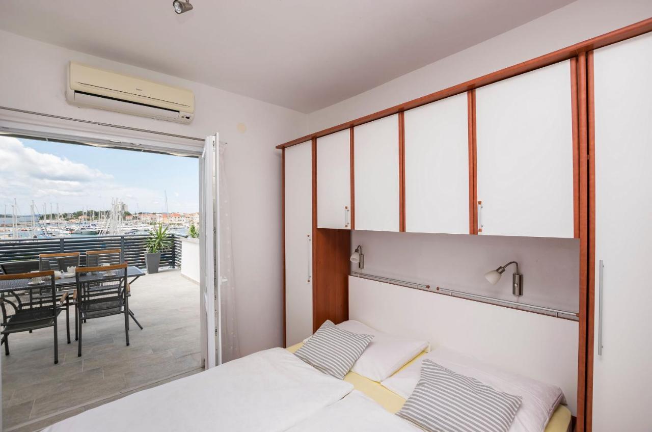 Apartments And Rooms Mare ヴォディツェ エクステリア 写真
