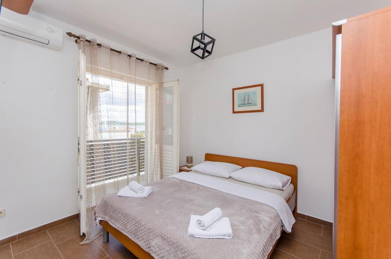 Apartments And Rooms Mare ヴォディツェ エクステリア 写真