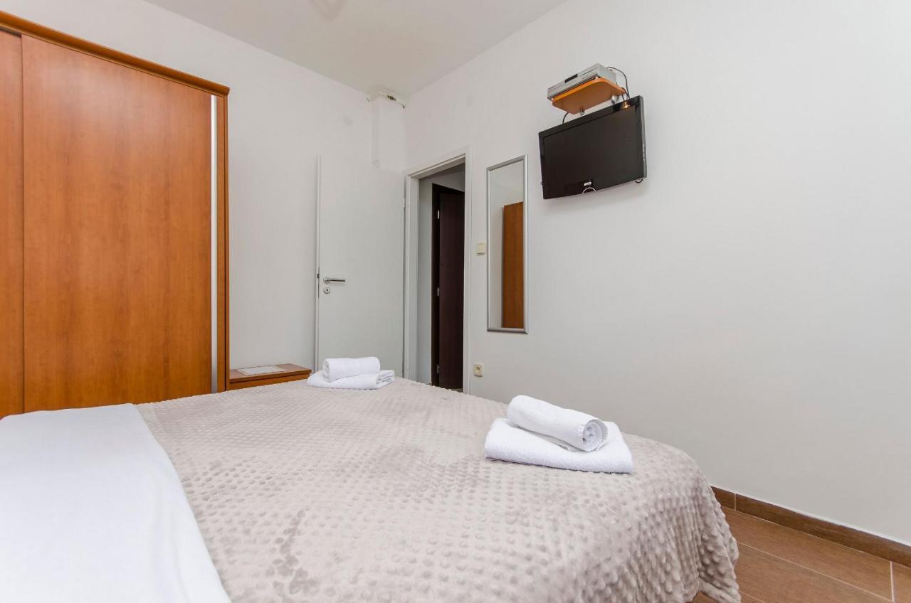 Apartments And Rooms Mare ヴォディツェ エクステリア 写真